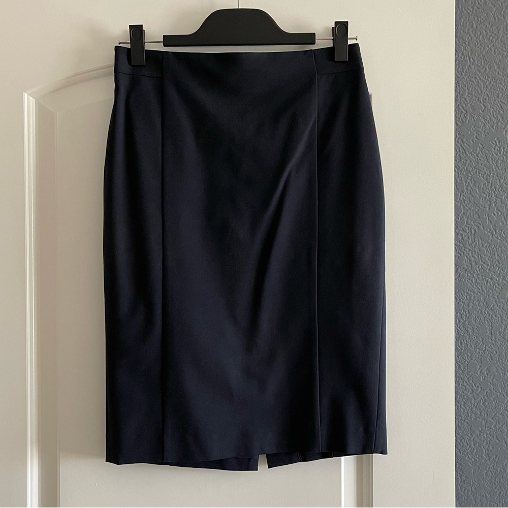 SOLD*** ANN TAYLOR navy blue pencil skirt